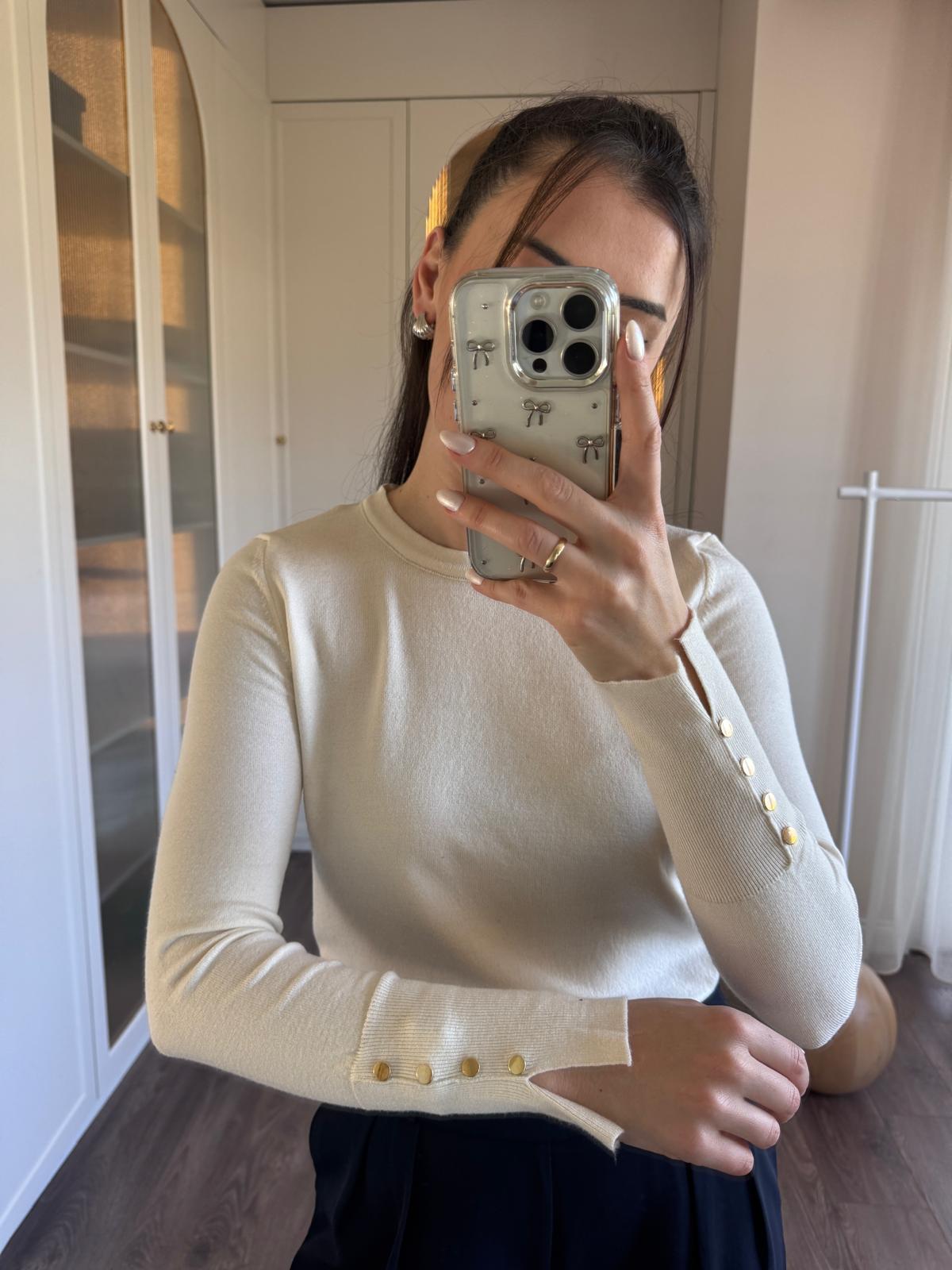 Basic Cream Top With Golden Buttons