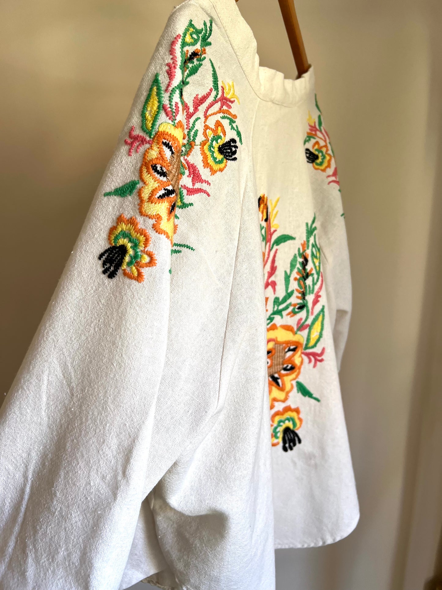 Embroidered Off White Linen Floral Off White Kimono
